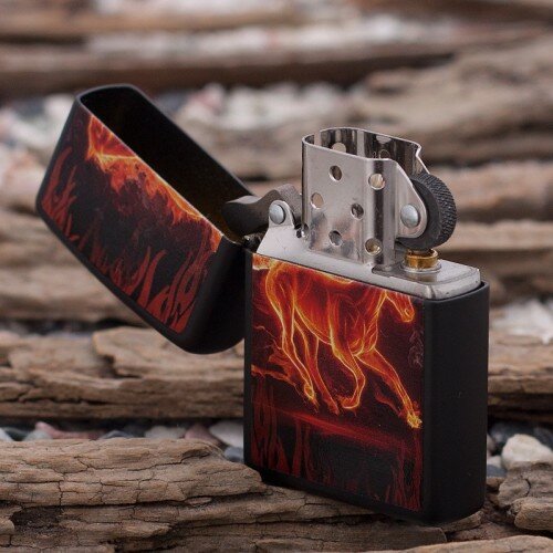 Зажигалка 218 Zippo Flaming Horse 28304